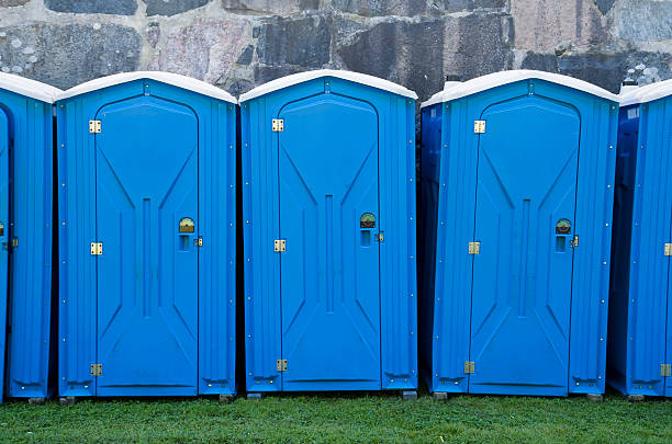 Best Restroom Trailer for Festivals  in Fort Madison, IA